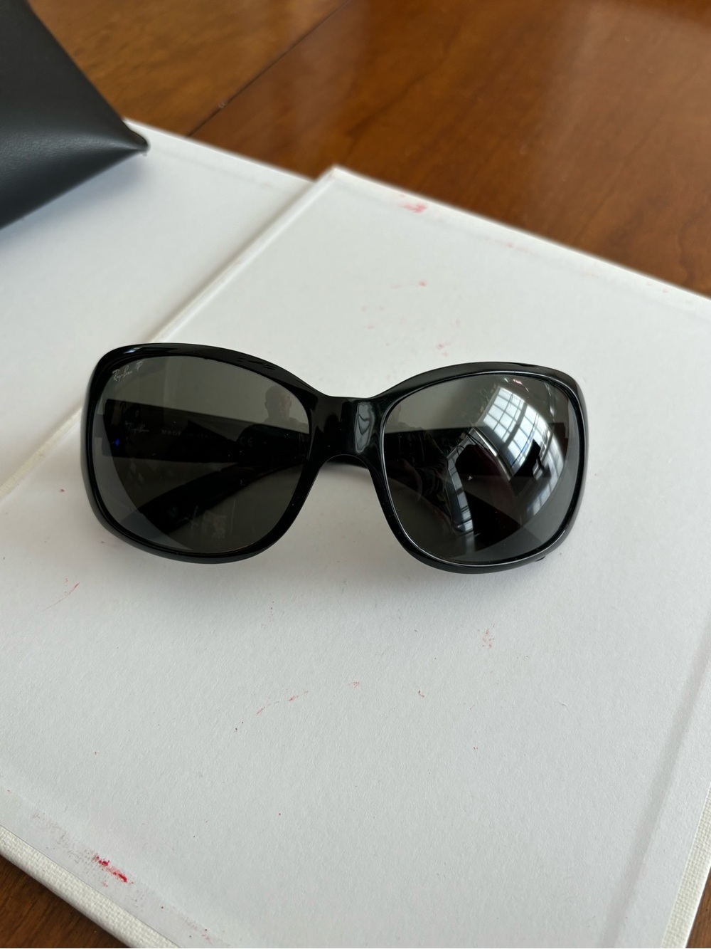 Classic Black Oversized Women's Sunglasses